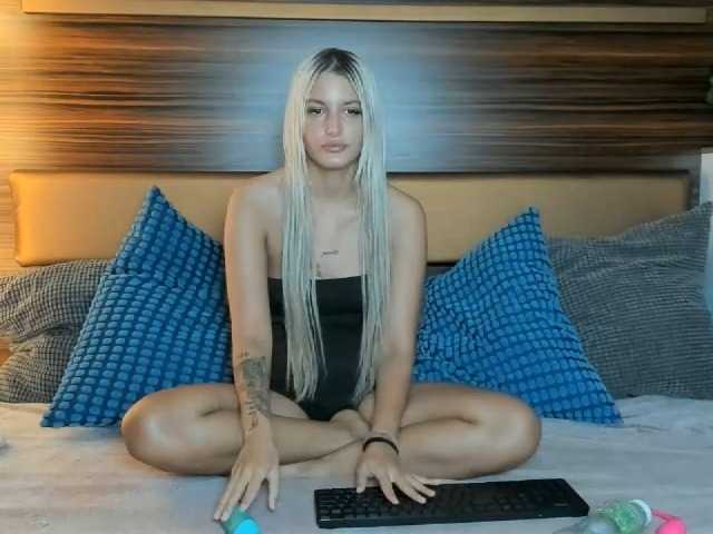 EmilyEclair live cam on BongaCams