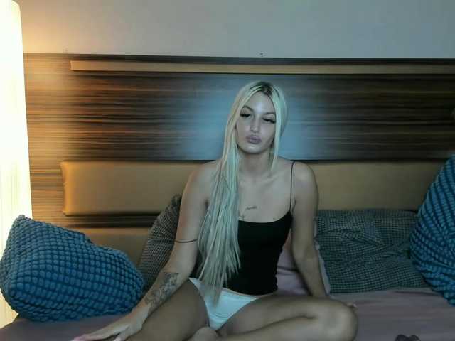 EmilyEclair live cam on BongaCams
