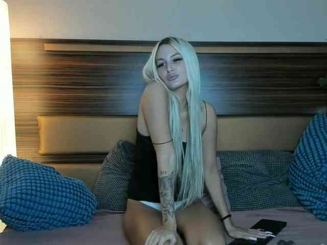 EmilyEclair webcam