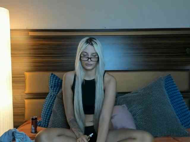 EmilyEclair webcam