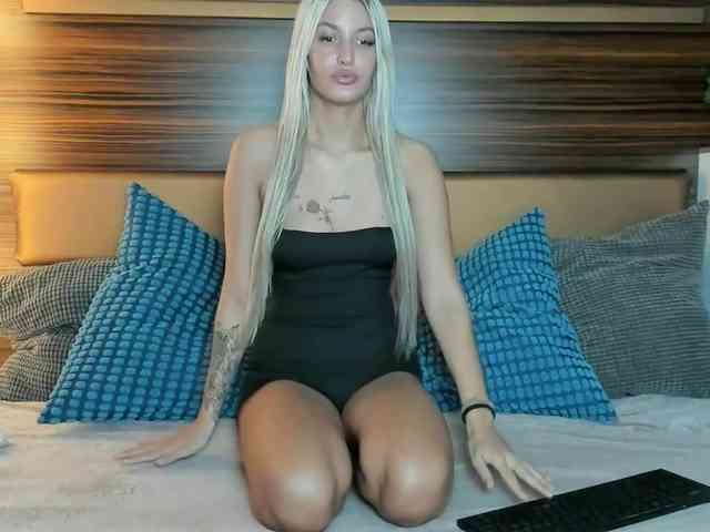 EmilyEclair webcam