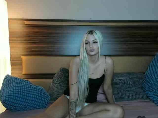 EmilyEclair webcam