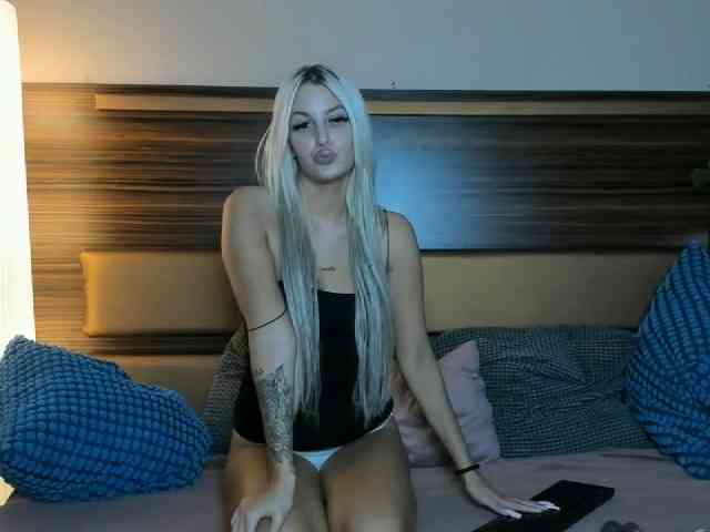 EmilyEclair webcam