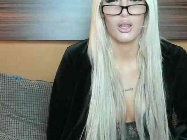 EmilyEclair webcam