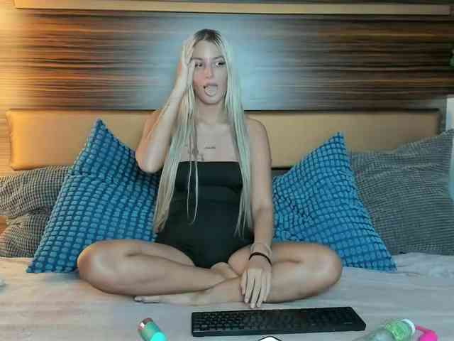 EmilyEclair webcam