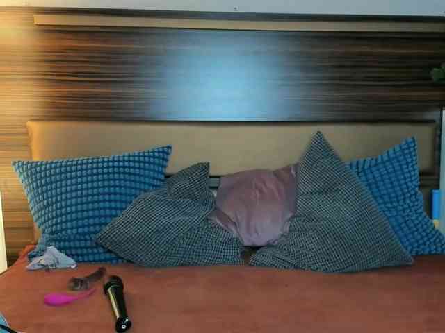 EmilyEclair webcam