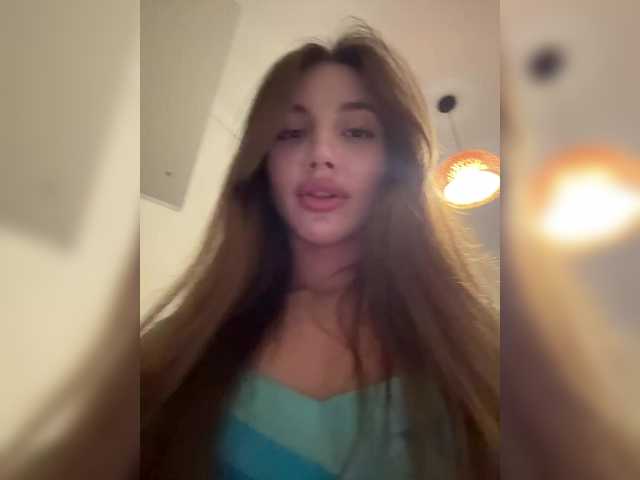 Evelonelfi live cam on BongaCams