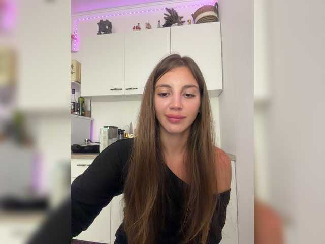 Evelonelfi live webcam show
