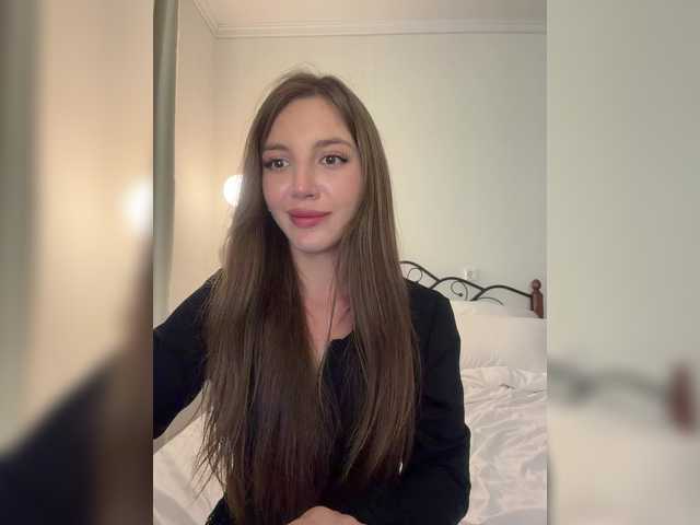 Evelonelfi live cam on BongaCams