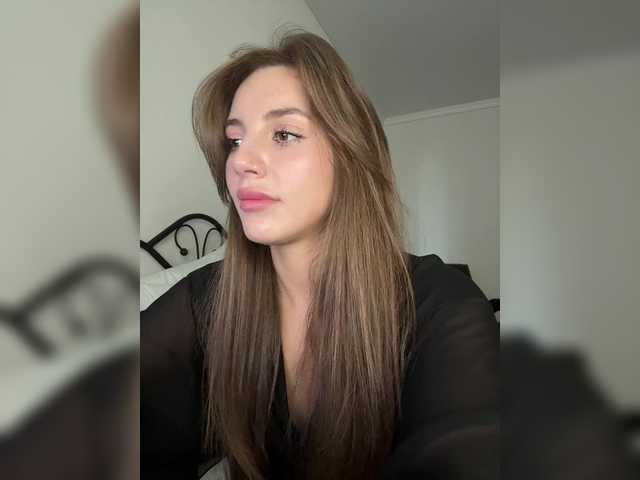 Evelonelfi live cam on BongaCams