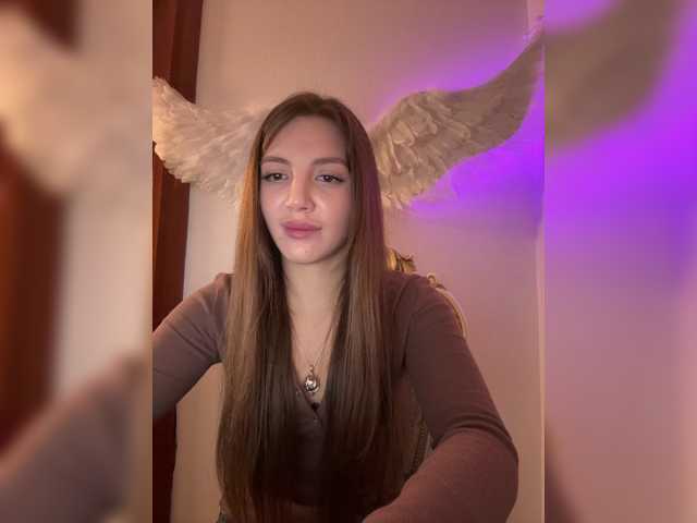 Evelonelfi live cam on BongaCams