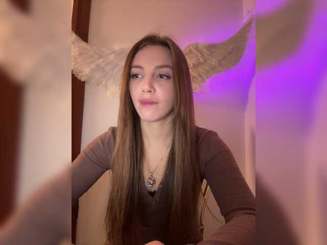 Evelonelfi live cam on BongaCams
