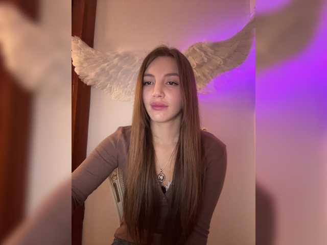 Evelonelfi live cam on BongaCams
