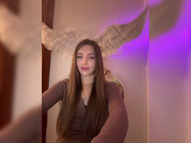 Evelonelfi live cam on BongaCams