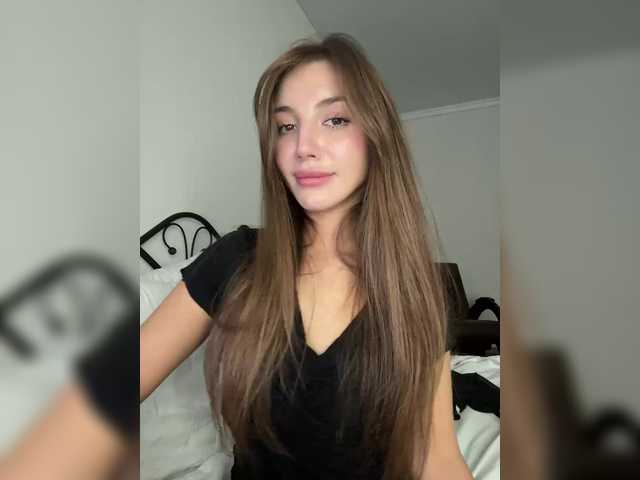 Evelonelfi live cam on BongaCams