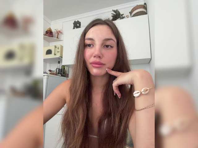 Evelonelfi live cam on BongaCams