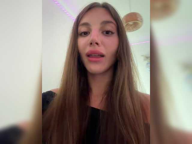 Evelonelfi live cam on BongaCams