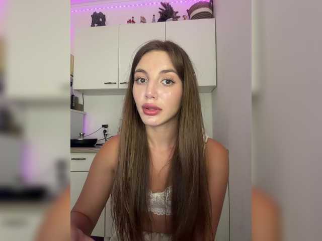 Evelonelfi live cam on BongaCams