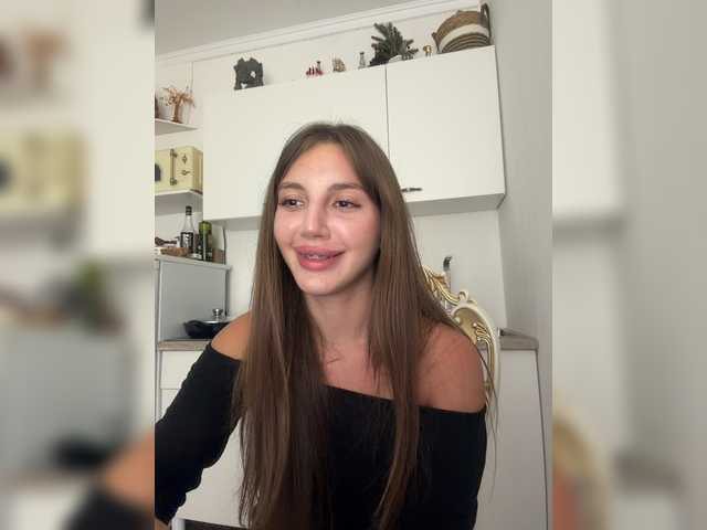 Evelonelfi live cam on BongaCams
