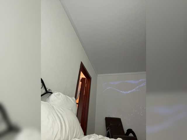 Evelonelfi live cam on BongaCams