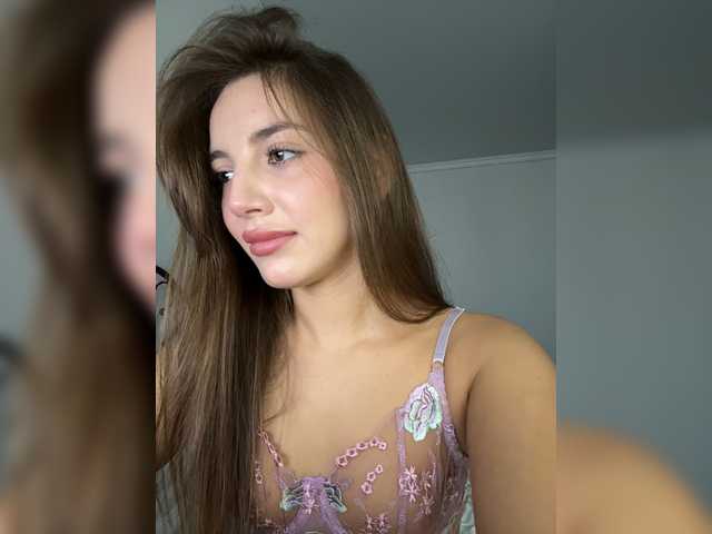 Evelonelfi live cam on BongaCams