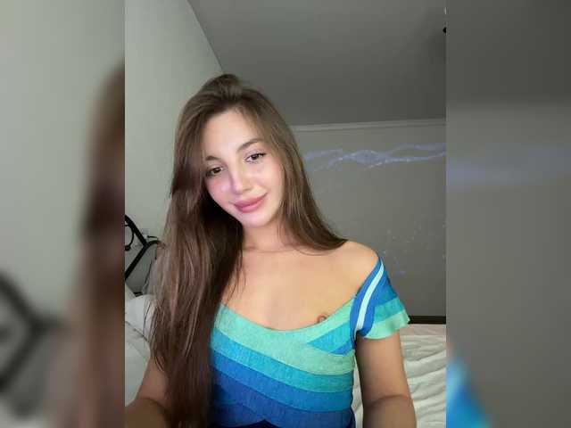 Evelonelfi live cam on BongaCams