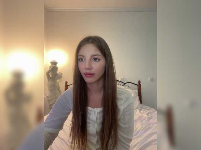 Evelonelfi live cam on BongaCams