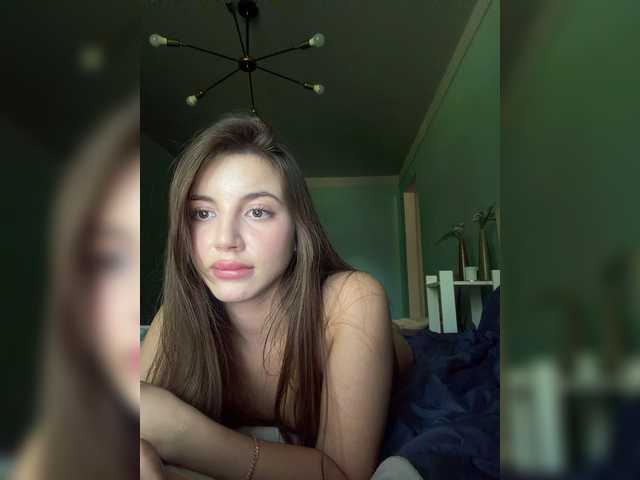 Evelonelfi live cam on BongaCams