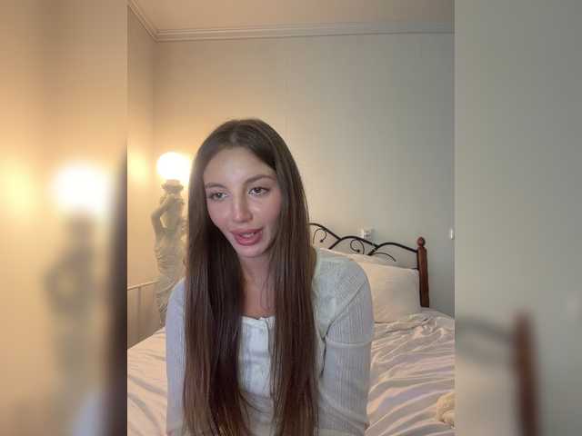 Evelonelfi live cam on BongaCams