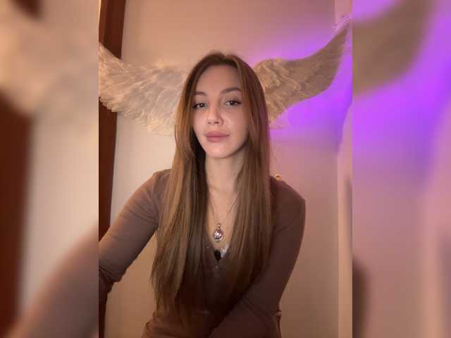 Evelonelfi live cam on BongaCams