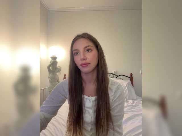 Evelonelfi live cam on BongaCams