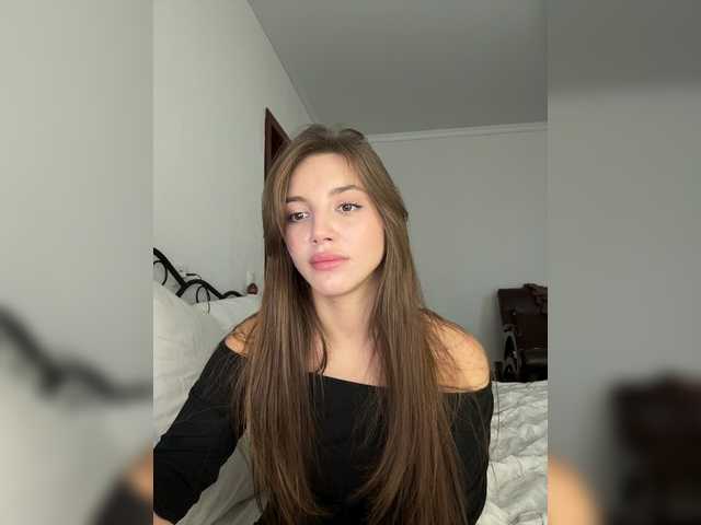 Evelonelfi live cam on BongaCams