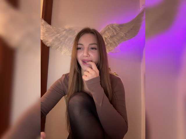 Evelonelfi live cam on BongaCams