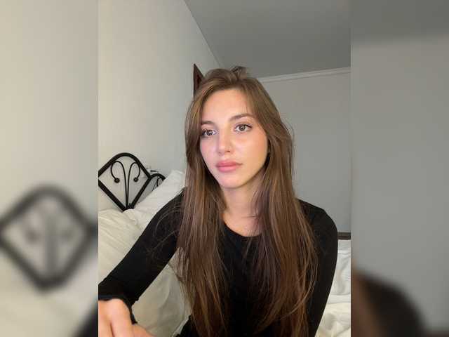 Evelonelfi live cam on BongaCams