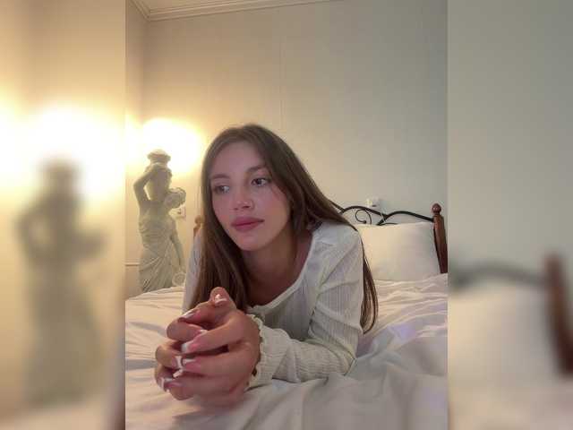 Evelonelfi live cam on BongaCams