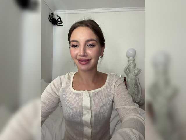Evelonelfi live cam on BongaCams