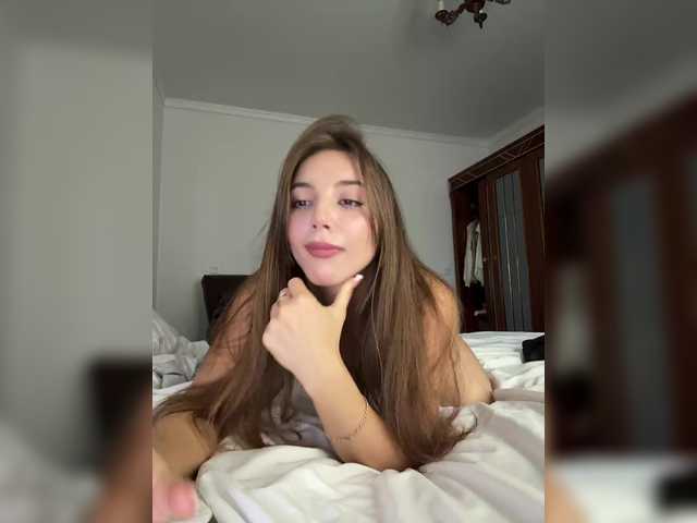 Evelonelfi live cam on BongaCams