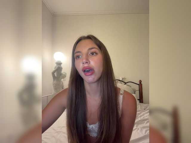 Evelonelfi live cam on BongaCams