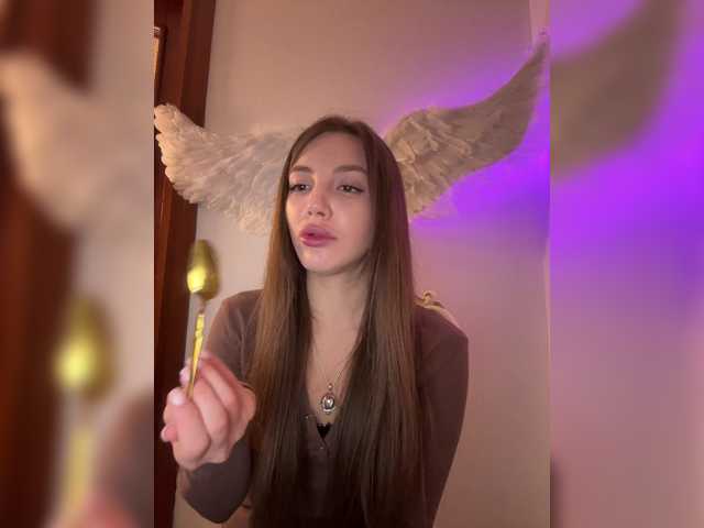 Evelonelfi live cam on BongaCams
