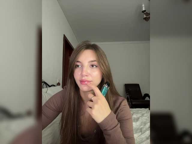 Evelonelfi live cam on BongaCams