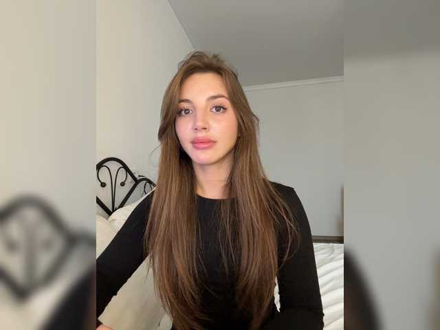 Evelonelfi live cam on BongaCams