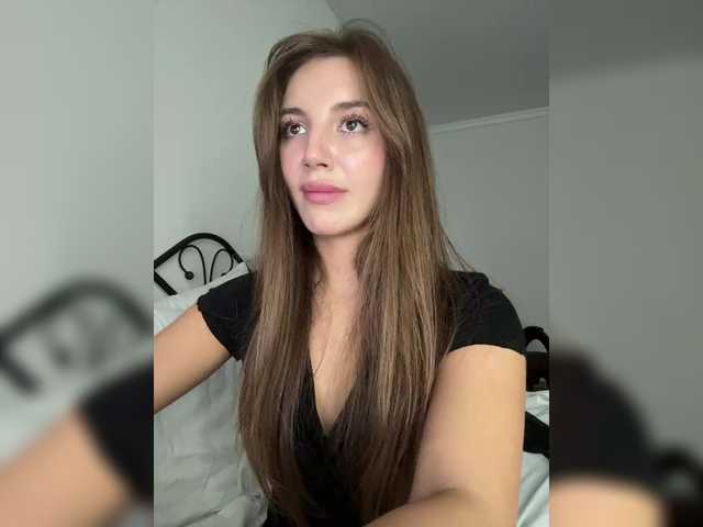 Evelonelfi live cam on BongaCams