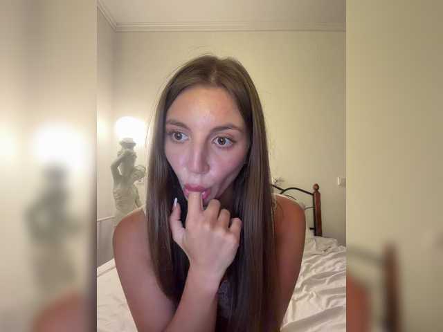 Evelonelfi live cam on BongaCams