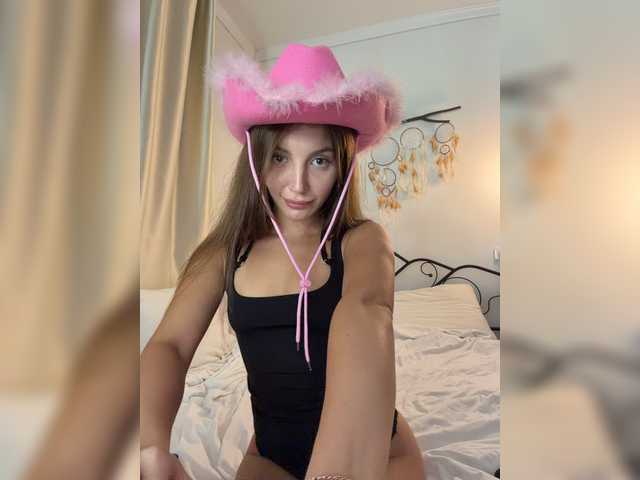 Evelonelfi live cam on BongaCams
