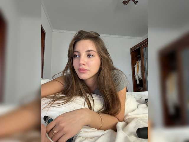 Evelonelfi live cam on BongaCams