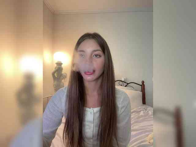 Evelonelfi Live Webcam on BongaCams