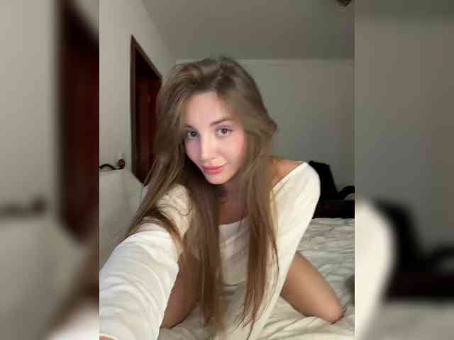 Evelonelfi Sex Cam Show