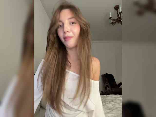 Evelonelfi Sex Cam Show