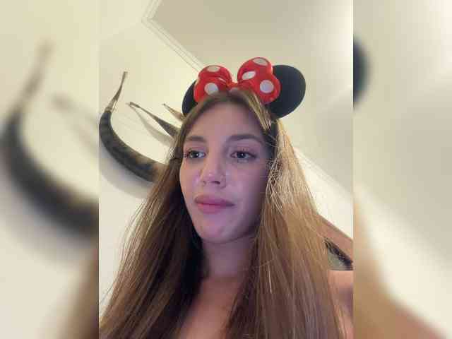 -gazmalvina-'s cam show statistics and live stream
