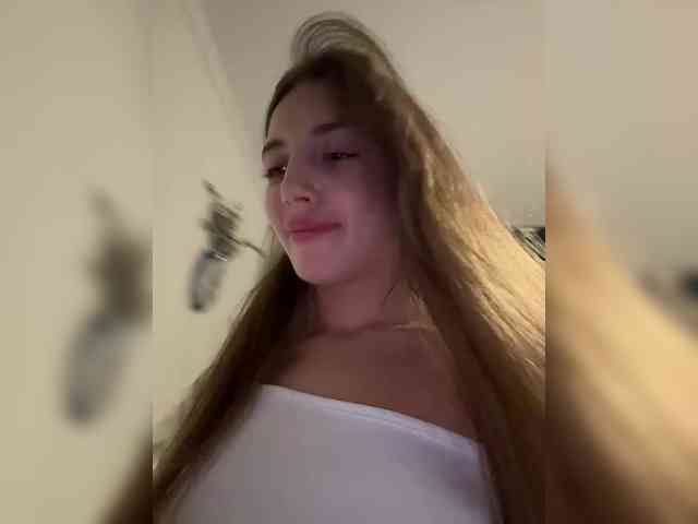 Evelonelfi Sex Cam Show